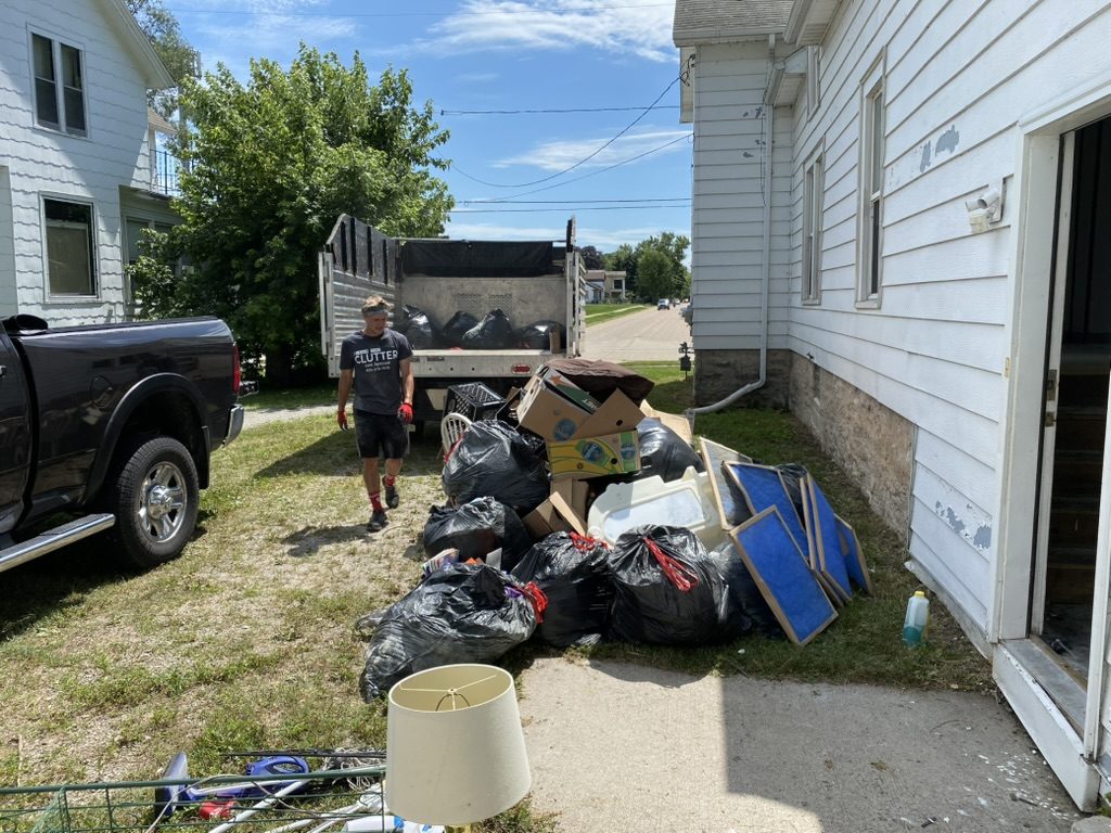 Junk Removal Oshkosh WI | Clear The Clutter — 3x Platinum Winner (920 ...